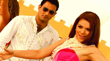 Aa Dil Se Dil Mila Le Lyrics - Akshaye Khanna | Bobby Deol | Urvashi Sharma | Sunidhi Chauhan
