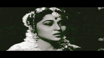 Aa Laut Ke Aaja Lyrics - Nirupa Roy | Bharat Bhushan | Ulhas | Mohammed Rafi