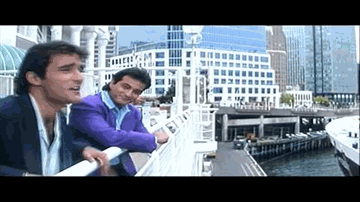 Aaina Bata Kaise Lyrics - Madhuri Dixit | Akshay Khanna | Sanjay Kapoor | Sonu Nigam | Vinod Rathod