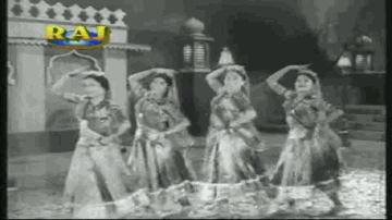 Aankh Mein Rahte Lyrics - Ashok Kumar | Bharat Bhushan | Kamal Mehra | Asha Bhosle