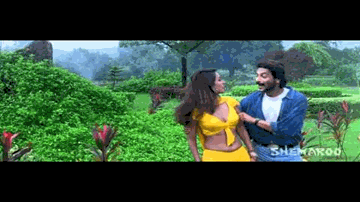 Aao Batata Hoon Lyrics - Milind Gunaji | Ravi Kishan | Rohit Roy | Abhijit | Kumar Sanu