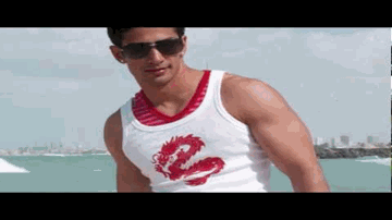 Aawaaj Kunaacha Lyrics - Nana Patekar