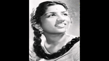 Ab Kaun Sahara Hai Lyrics - Kamini Kaushal | Dev Anand | Chanda | Lata Mangeshkar