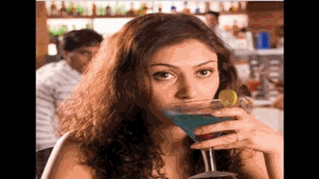 Abhi Abhi Jo Mere Dil Mein Lyrics - Manjari Fadnis | Vijay Raaz | Lilette Dubey | Jaspreet Singh