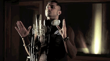Achko Machko Lyrics - Tara Alisha Berry | Rahul Bagga | Vinodh Naharadih | Yo Yo Honey Singh