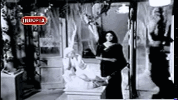 Ae Sham Ki Hawao Lyrics - Sheikh Mukhtar | Simi Garewal | Ravi Kumar | Lata Mangeshkar