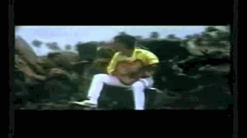 Aise Waisi Nazaron Se Lyrics - Dharmendra | Shashi Kapoor | Kiran kumar | Alka Yagnik | Kumar Sanu