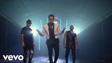 Alguien Robã³ Lyrics - SebastiÃ¡n Yatra | Wisin | English Song
