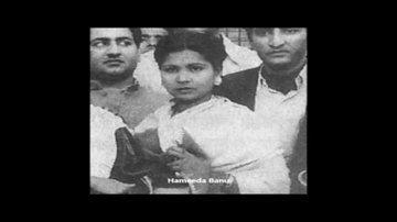Ambuva Pe Papiha Ye Ga Gaya Hai Lyrics - Zeenat Begum