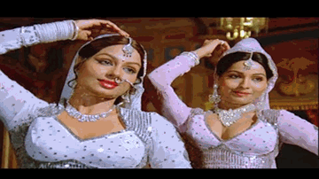 Ayaash Hoon Main Lyrics - Sanjeev Kumar | Rajesh khanna | Amrish Puri | Bhupinder