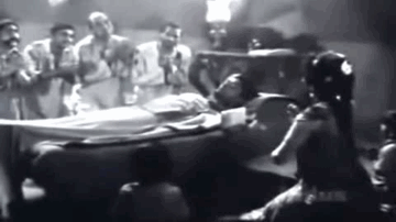 Aye Malik Tere Bande Hum Lyrics - Ulhas | Sandhya | David | Lata Mangeshkar | V. Shantaram