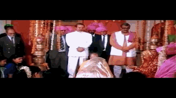 Babul Ka Ghar Chod Ke Beti Piya Ke Ghar Chali Lyrics - Akshay Kumar | Anupam Kher | Ronit Roy | Kumar Sanu | Alka Yagnik