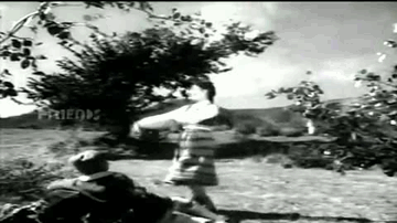 Bachpan Ka Mora Tora Pyar Lyrics - Jeevan | Baby Naaz | Agha | Asha Bhosle | Lata Mangeshkar