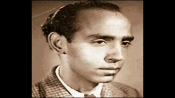 Bade Aanadi Sidhe Sade Lyrics - Pandharibai | Asha Bhosle