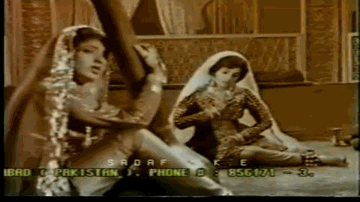 baDe bemuravvat hain ye husn vaale Lyrics - Niilo | Suraiyaa Multanikar