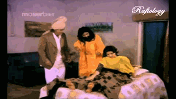 Banwaari Sun Le Araj Hamaari Lyrics - Ashok Kumar | I.S. Johar | Yogeeta Bali | Mohammed Rafi