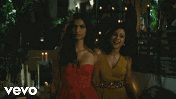 Behke Behke Lyrics - Sonam Kapoor | Abhay Deol | Ira Dubey | Anushka Manchanda | Raman Mahadevan