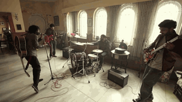 Bekhabar Lyrics - Ankur Tewari
