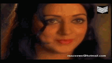 Bheegi Bheegi Hawa Hai Lyrics - Mala Sinha | Rajendra Nath | Hema Malini | Lata Mangeshkar | Mukesh Chand Mathur (Mukesh)