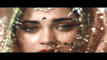 Bichhadna Tha Humein Lyrics - Sharmila Tagore | Asha Parekh | Shashi Kapoor | Lata Mangeshkar