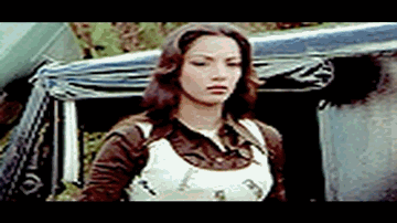 Chahiye Thoda Pyaar Lyrics - Helen | Vinod Khanna | Shabana Azmi | chorus | Kishore Kumar