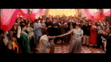 Cham Cham Chamke Chaand Ke Jaisa, Chehra Ye Haseen Lyrics - Shreyas Talpade | Sadaa | Master Saleem