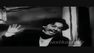 Charandas Ko Peene Ki Aadat Lyrics - Pran | Vyjayanthimala | Kishore Kumar