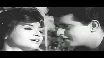 chhoD kar tere pyaar kaa daaman Lyrics - Manoj Kumar | Sadhna | Helen | Lata Mangeshkar | Mahendra Kapoor