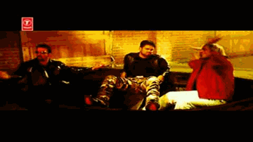 Chhod Na Re Lyrics - Amitabh Bachchan | Malaika Arora | Mahesh Manjrekar | Sanjay Dutt