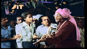 Chirmi Babul Ki Ladli Lyrics - Farooq Sheikh | Deepti Naval | Kulbhushan Kharbanda | Asha Bhosle