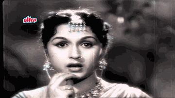 Chup Chup Hone Laga Lyrics - Dilip Kumar | Dev Anand | Jayant | Lata Mangeshkar