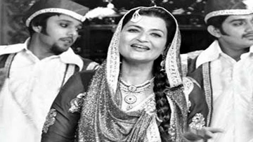 Dama Dam Mast Kalandar Lyrics - Tabu | Vikram | Vinay Virmani | Rekha Bhardwaj