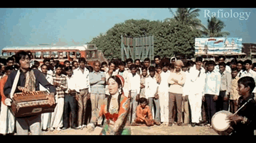 Deewane Hain Lyrics - Amitabh Bachchan | Pran | Jaya Bachchan | Lata Mangeshkar | Mohammed Rafi