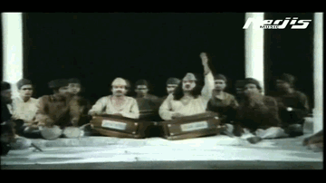 Dehli To Dulhan Bani Lyrics - Sabri Brothers