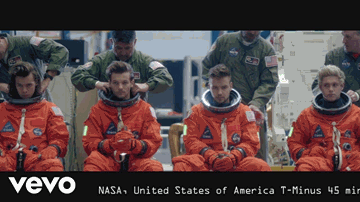 Drag Me Down Lyrics - one direction
