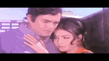 Dur Dur Tu Bhage Lyrics - Sanjeev Kumar | Shatrughan Sinha | Farida Jalal | Suman Kalyanpur