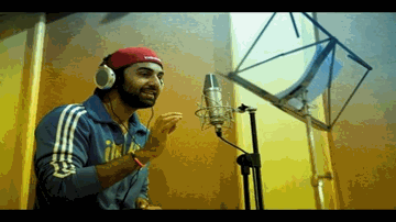 Fatafati Lyrics - Ranbir Kapoor | Priyanka Chopra | Ileana Dcruz