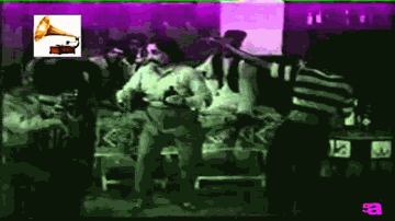 Gaawo Gaawo Aye Lyrics - John Cawas | Sardar Mansoor | Fearless Nadia | Meenu Purushottam