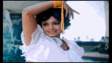 Gaon Gaon Ghoomi Lyrics - Padma Khanna | Kum Kum | Kiran kumar | Lata Mangeshkar
