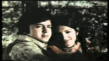 Gauri Ke Maang Mein Sindoor Lyrics - Parveen Babi | Urmila Bhatt | Preeti Ganguli | Shyamji Ghanshyamji