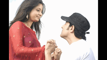 Gul Se Gulshan Lyrics - Rajendra Gupta | Achint Kaur | Sayaji Shinde | Kailash Kher