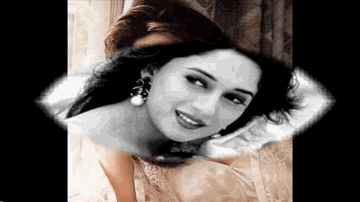 Halaat Hain Kuch Aise Lyrics - Anupam Kher | Navneet Nishan | Asrani | Sadhana Sargam
