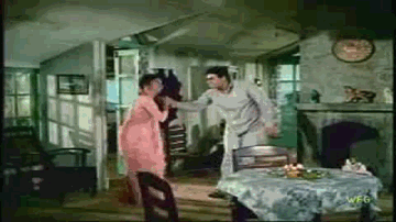 Ham Bahno Ke Liye Lyrics - Pran | Prem Chopra | Rajendra Kumar | Lata Mangeshkar