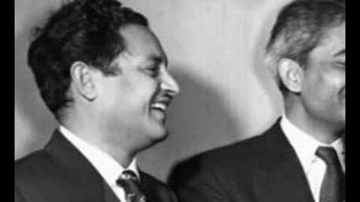 Hamein Chhod Piya Lyrics - Ulhas | Paro | Vikram Kapoor | Geeta Ghosh Roy Chowdhuri (Geeta Dutt)