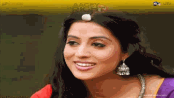 Hippie Tu Jhoom Lyrics - Kay Kay Menon | Shenaz Treasurywala | Mahie Gill | Amartya Rahut | Keerthi Sagathia