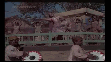 Holi Aaee Re (Title) Lyrics - Mala Sinha | Shatrughan Sinha | Lata Mangeshkar | Mahendra Kapoor