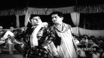 Hu Tu Tu Tu Lyrics - Tanuja | Lalita Pawar | Jayant | Lata Mangeshkar | Mahendra Kapoor