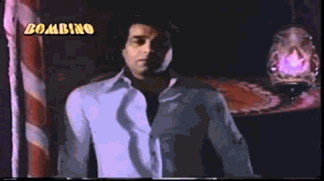 Hum Bewafa Hargiz Na The Lyrics - Dharmendra | Shammi Kapoor | Aruna Irani | Kishore Kumar