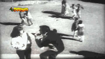 Hum Woh Nahin Lyrics - Sanjeev Kumar | Agha | Kum Kum | Mukesh Chand Mathur (Mukesh)