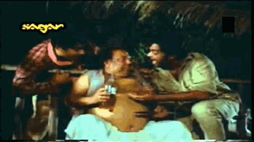 Hume Yaari Se Garaz Lyrics - Pran | Nirupa Roy | Ashok Kumar | Mahendra Kapoor | Prabodh Chandra Dey (Manna Dey)
